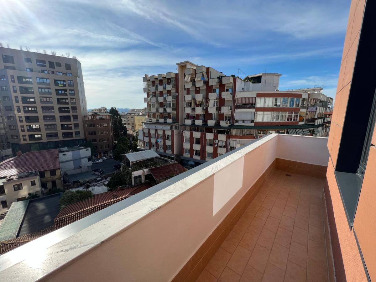 Daily Apartment In Center Tirana Exterior photo