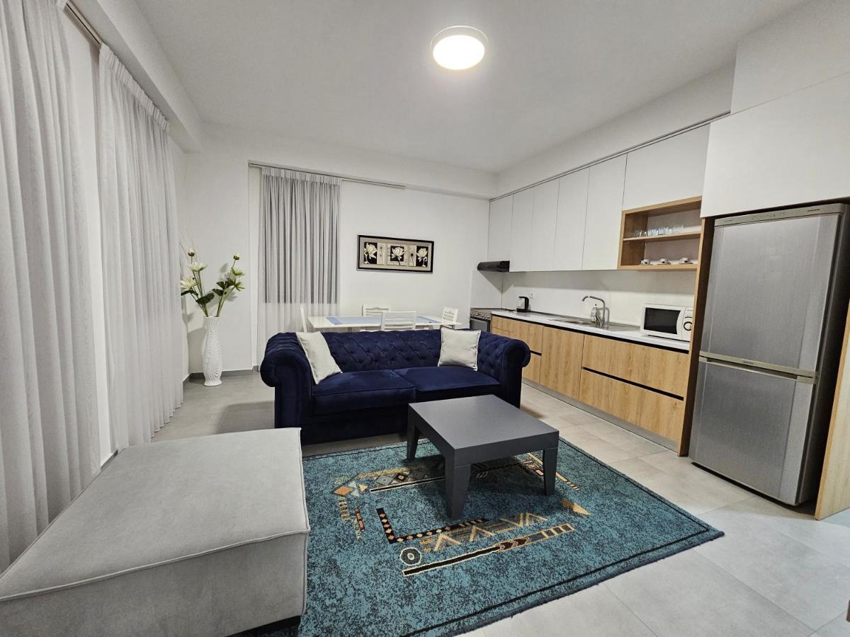 Daily Apartment In Center Tirana Exterior photo