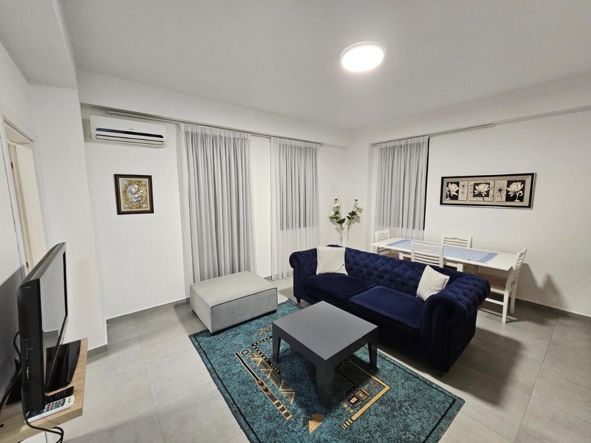 Daily Apartment In Center Tirana Exterior photo